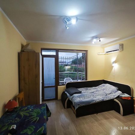 Apartment In The Center 2 바르나 외부 사진