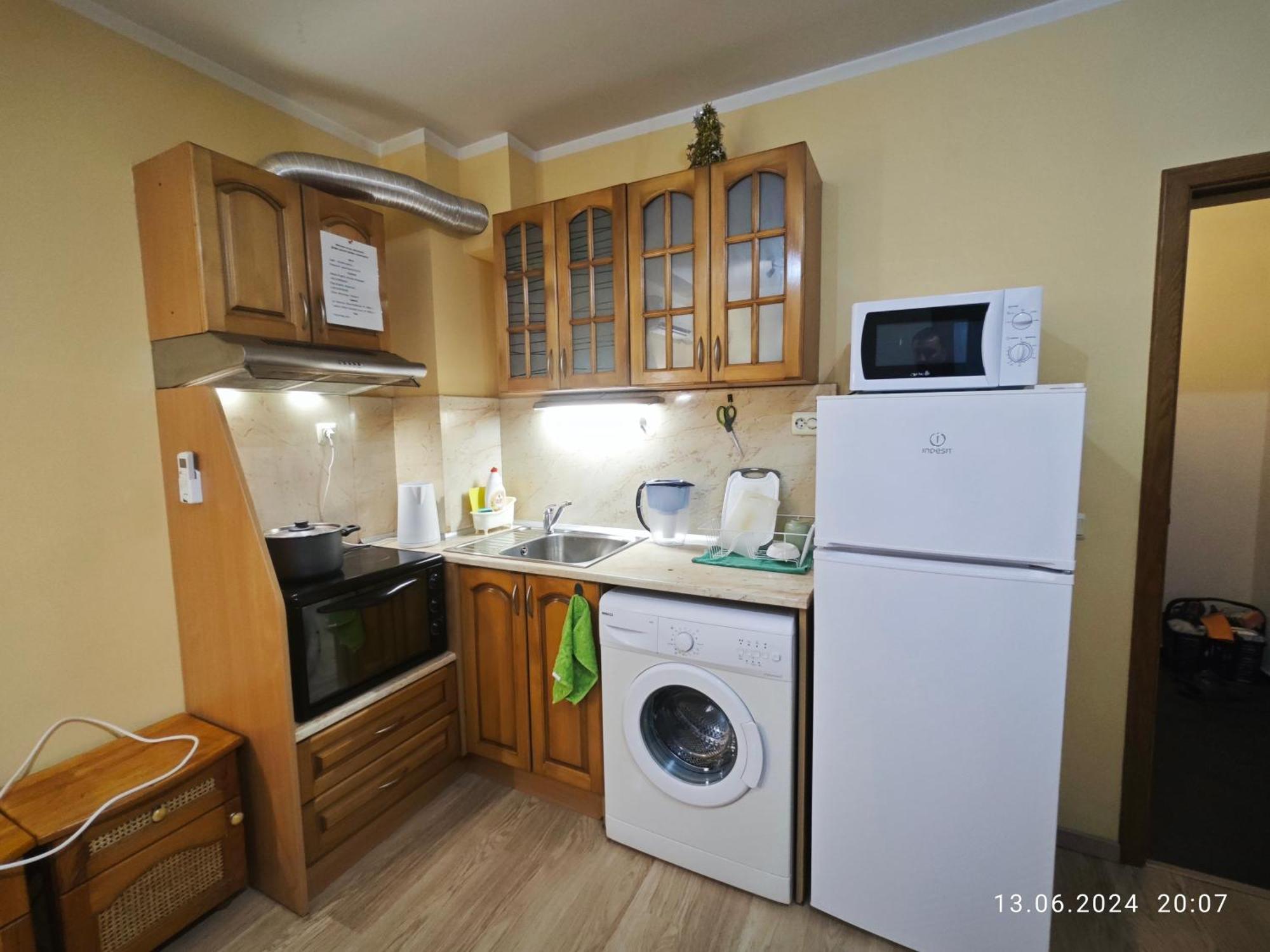 Apartment In The Center 2 바르나 외부 사진